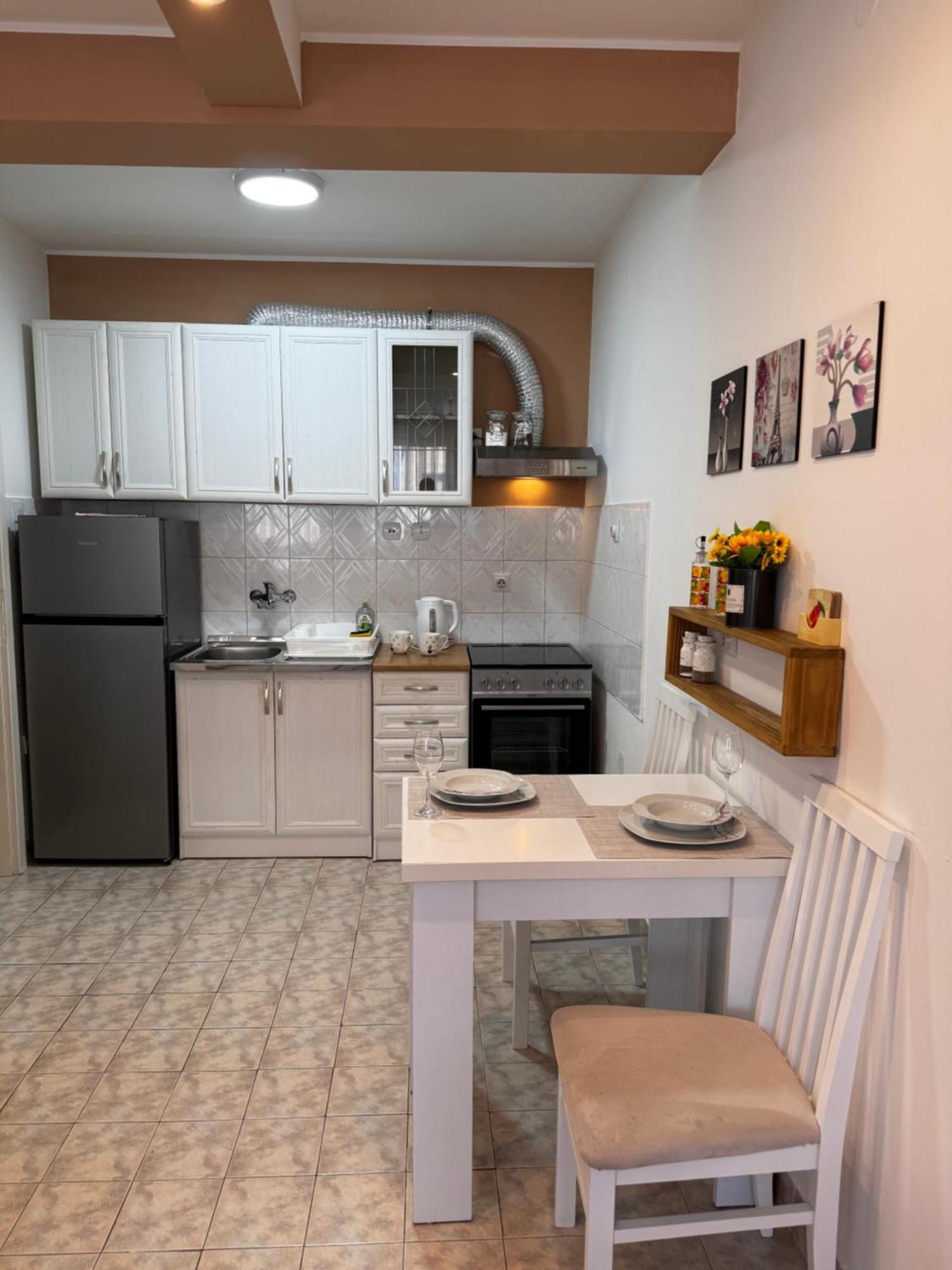 Post Apartmani - Sajam Novi Sad Bagian luar foto